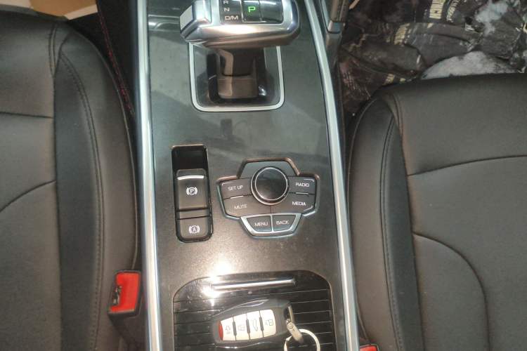 Used Haval H6 2018 Blue Label Sport Edition 1.5T Automatic Two-Wheel Drive Elite Model Gear Lever
