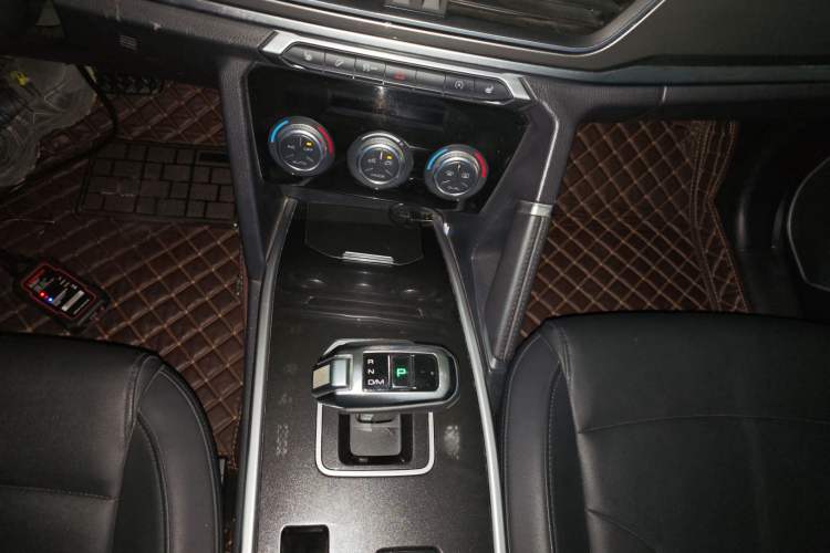 Used Haval H6 2018 Sport Edition 1.5T Automatic Two-Wheel Drive Elite Model China V Standard Gear Lever