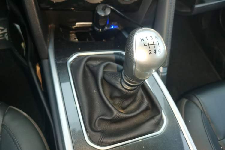 Used Haval H6 2018 Red-Label Sport Version 1.5T Manual Two-Wheel Drive Elite Model Gear Lever