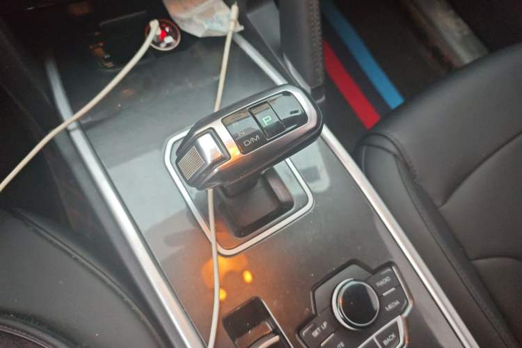 Used Haval H6 2018 Blue Label Sport Edition 1.5T Automatic Two-Wheel Drive Elite Model Gear Lever