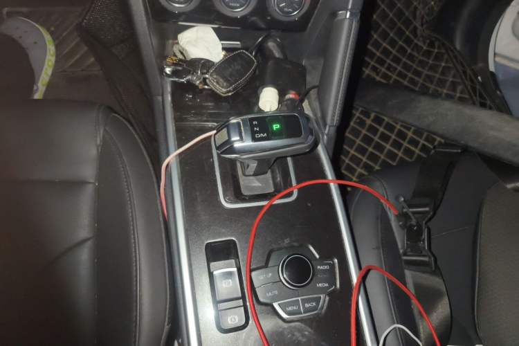 Used Haval H6 2018 Red-Label Sport Edition 1.5T Automatic Two-Wheel Drive Elite Model Gear Lever