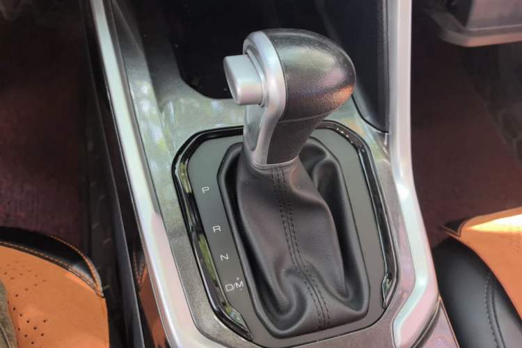 Used Haval H6 2018 Blue-Label 1.5T Automatic Luxury Model Gear Lever