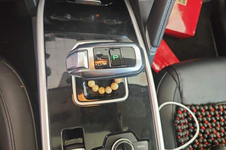 Used Haval H6 2018 Blue Label Sport Edition 1.5T Automatic Two-Wheel Drive Elite Model Gear Lever