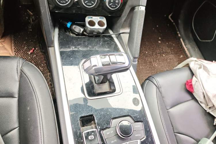 Used Haval H6 2018 Red-Label Sport Edition 1.5T Automatic Two-Wheel Drive Elite Model Gear Lever