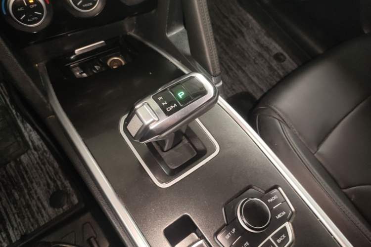 Used Haval H6 2018 Blue Label Sport Edition 1.5T Automatic Two-Wheel Drive Elite Model Gear Lever