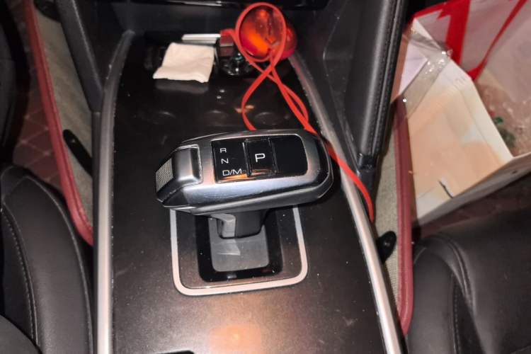 Used Haval H6 2018 Red-Label Sport Edition 1.5T Automatic Two-Wheel Drive Elite Model Gear Lever