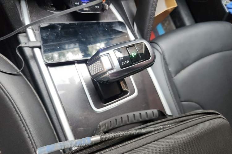 Used Haval H6 2018 Red-Label Sport Edition 1.5T Automatic Two-Wheel Drive Elite Model Gear Lever