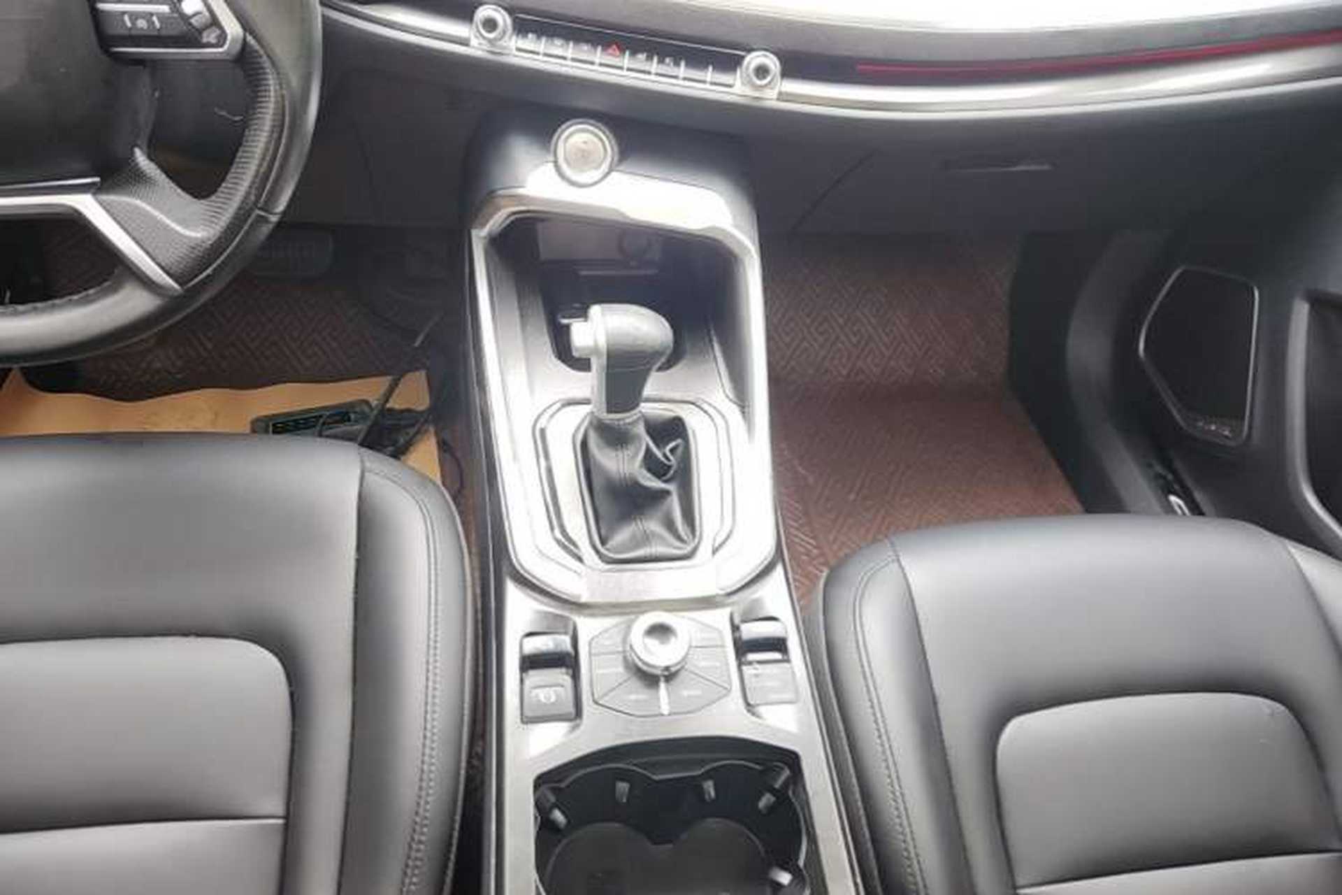 Used Haval H6 2018 Red-Label 2.0T Automatic Luxury Model Gear Lever