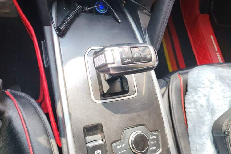 Used Haval H6 2018 Blue Label Sport Edition 1.5T Automatic Two-Wheel Drive Elite Model Gear Lever