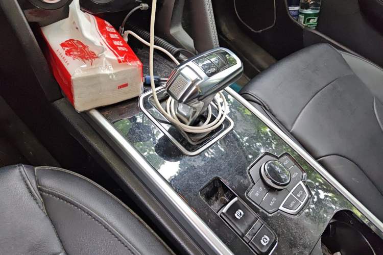 Used Haval H6 2018 Red-Label Sport Edition 1.5T Automatic Two-Wheel Drive Elite Model Gear Lever