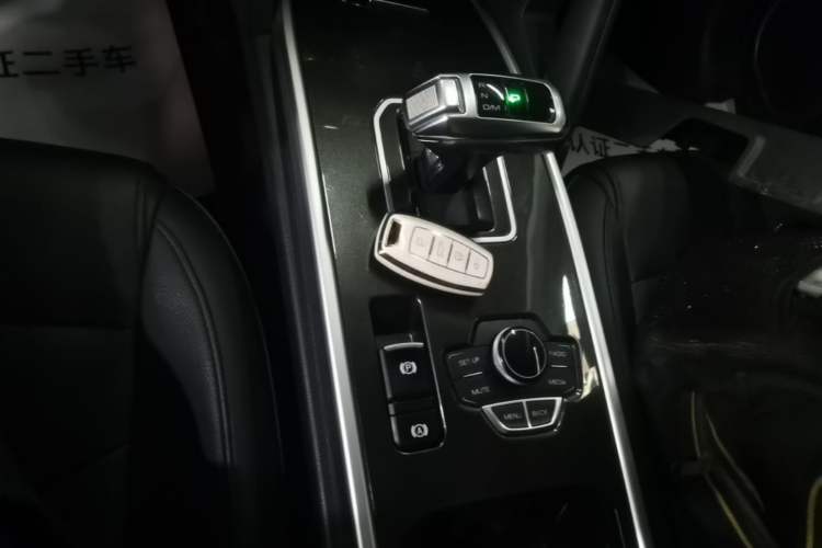 Used Haval H6 2018 Blue Label Sport Edition 1.5T Automatic Two-Wheel Drive Elite Model Gear Lever