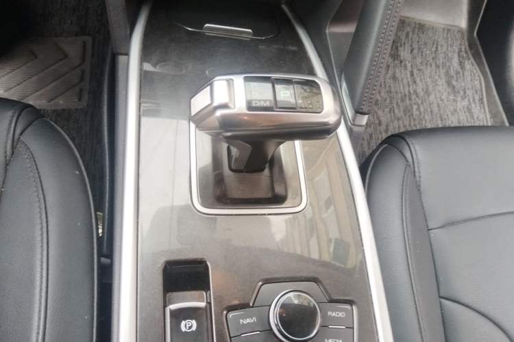 Used Haval H6 2018 Blue Label Sport Edition 1.5T Automatic Two-Wheel Drive Prestige Model Gear Lever