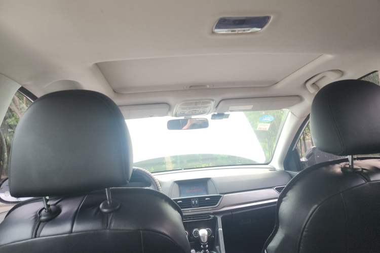 Used Haval H6 2018 Red-Label Sport Version 1.5T Manual Two-Wheel Drive Elite Model Headliner