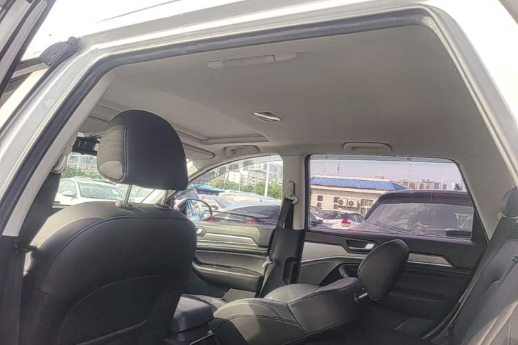 Used Haval H6 2018 Blue Label Sport Edition 1.5T Automatic Two-Wheel Drive Elite Model Headliner