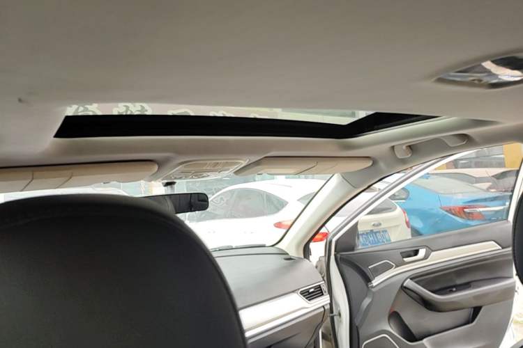 Used Haval H6 2018 Red-Label Sport Edition 1.5T Automatic Two-Wheel Drive Elite Model Headliner