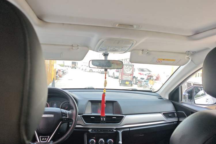 Used Haval H6 2018 Red-Label Sport Version 1.5T Manual Two-Wheel Drive Elite Model Headliner