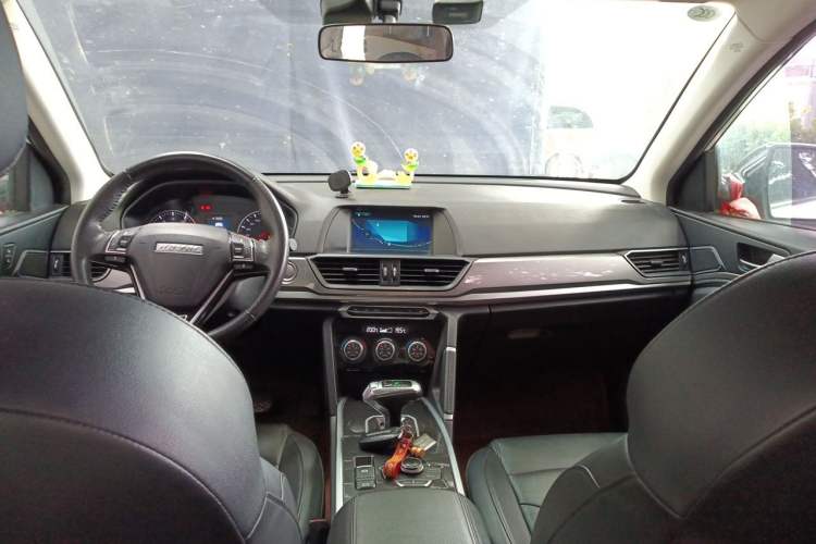 Used Haval H6 2018 Sport Edition 1.5T Automatic Two-Wheel Drive Prestige Model China V Standard Headliner