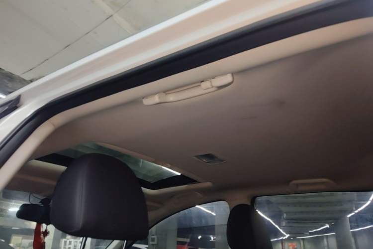 Used Haval H6 2018 Red-Label Sport Edition 1.5T Automatic Two-Wheel Drive Elite Model Headliner