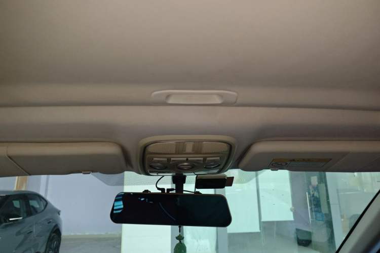 Used Haval H6 2018 Sport Edition 1.5T Automatic Two-Wheel Drive Elite Model China V Standard Headliner