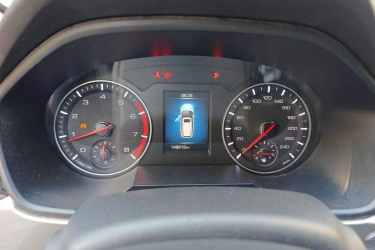 Used Haval H6 2018 Sport Edition 1.5T Manual Two-Wheel Drive Elite Model China V Standard Instrument Cluster
