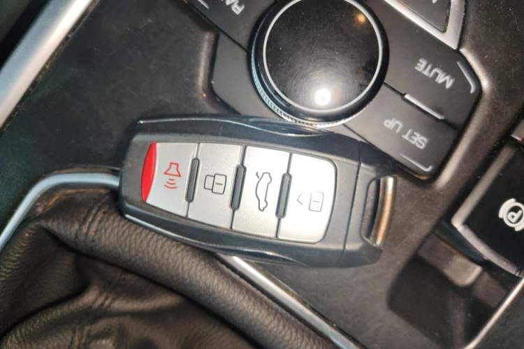 Used Haval H6 2018 Red-Label Sport Version 1.5T Manual Two-Wheel Drive Elite Model Interior 1
