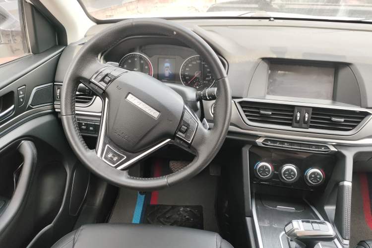 Used Haval H6 2018 Sport Edition 1.5T Automatic Two-Wheel Drive Elite Model China V Standard Interior 2