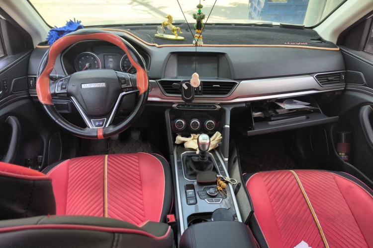 Used Haval H6 2018 Sport Edition 1.5T Manual Two-Wheel Drive Elite Model China V Standard Interior 2