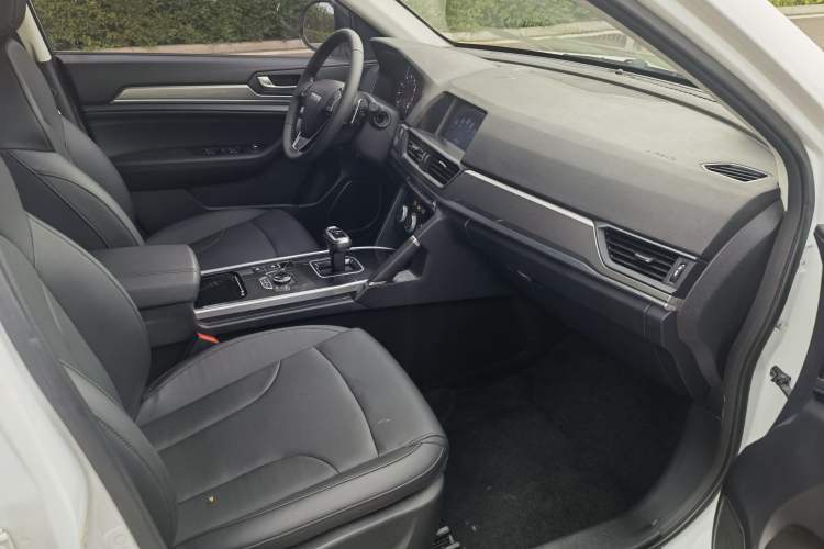 Used Haval H6 2018 Sport Edition 1.5T Automatic Two-Wheel Drive Elite Model China V Standard Interior 2