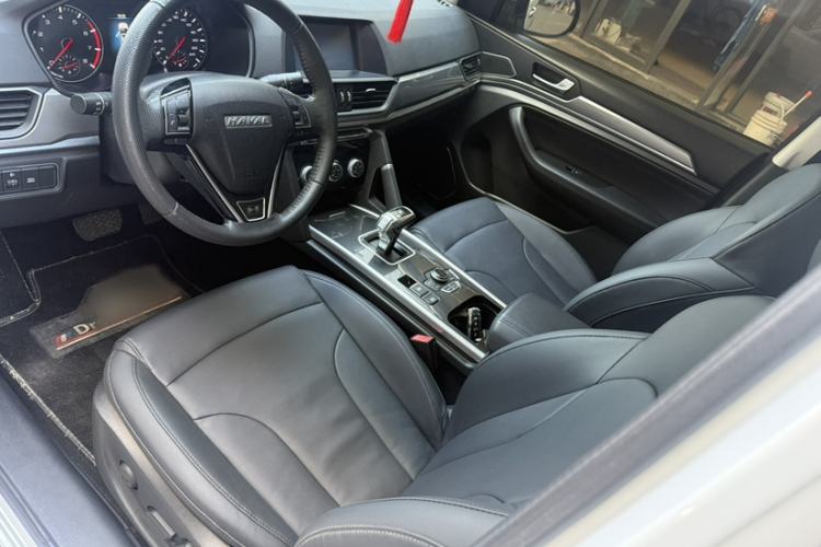 Used Haval H6 2018 Sport Edition 1.5T Automatic Two-Wheel Drive Elite Model China V Standard Interior 3