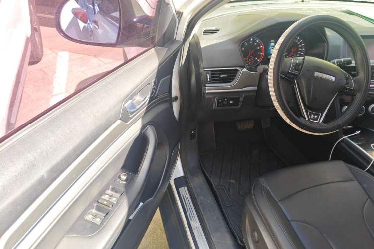 Used Haval H6 2018 Blue Label Sport Edition 1.5T Automatic Two-Wheel Drive Elite Model Interior 3
