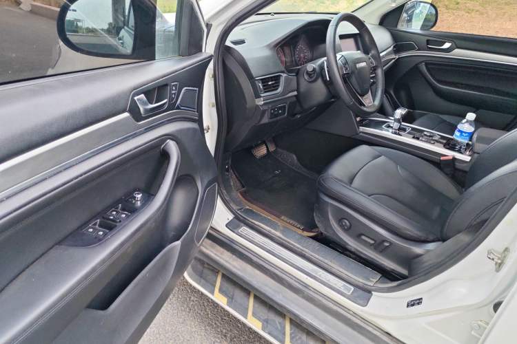 Used Haval H6 2018 Red-Label Sport Edition 1.5T Automatic Two-Wheel Drive Elite Model Interior 3
