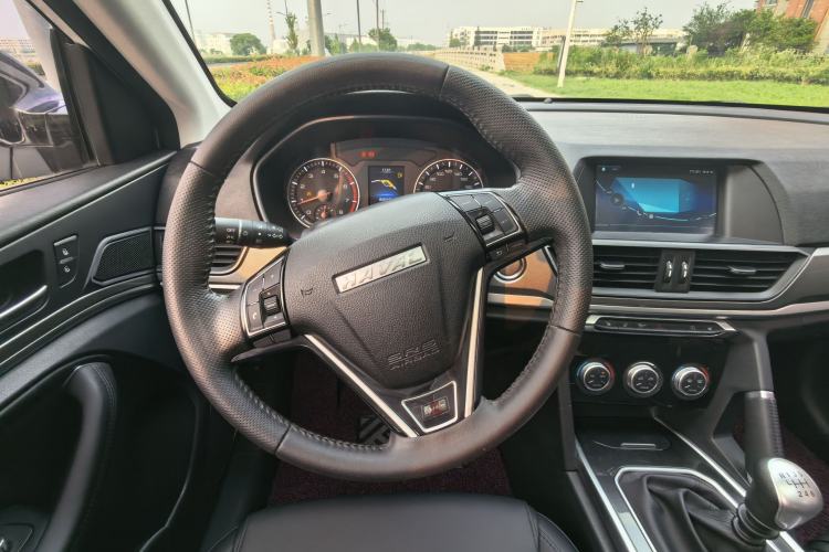 Used Haval H6 2018 Red-Label Sport Version 1.5T Manual Two-Wheel Drive Elite Model Interior 4