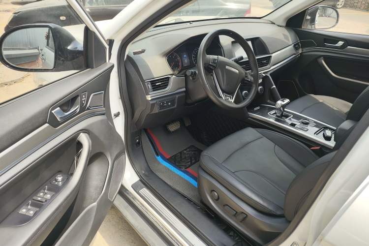 Used Haval H6 2018 Sport Edition 1.5T Automatic Two-Wheel Drive Elite Model China V Standard Interior 5