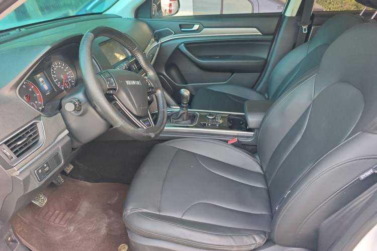 Used Haval H6 2018 Blue Label Sport Edition 1.5T Manual Two-Wheel Drive Elite Model Interior 5