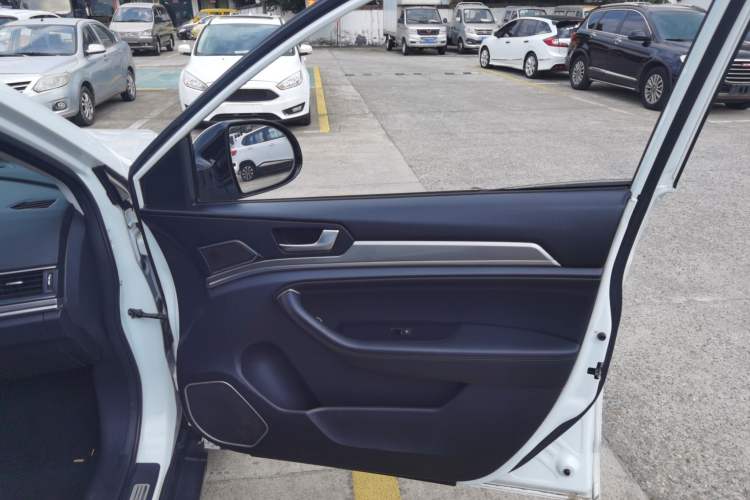 Used Haval H6 2018 Blue Label Sport Edition 1.5T Automatic Two-Wheel Drive Elite Model Interior 6