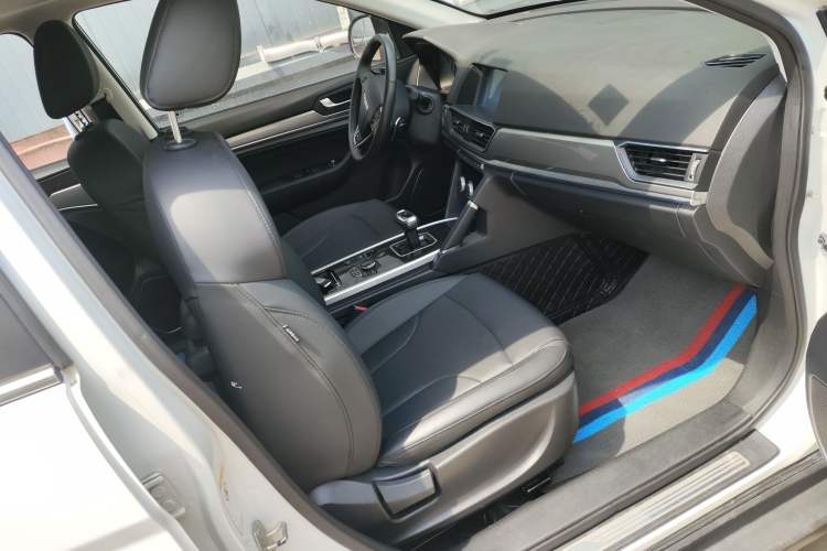 Used Haval H6 2018 Sport Edition 1.5T Automatic Two-Wheel Drive Elite Model China V Standard Interior 7