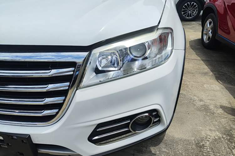 Used Haval H6 2018 Red-Label Sport Edition 1.5T Automatic Two-Wheel Drive Elite Model Left Front Headlight