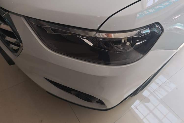 Used Haval H6 2018 Blue Label Sport Edition 1.5T Automatic Two-Wheel Drive Elite Model Left Front Headlight
