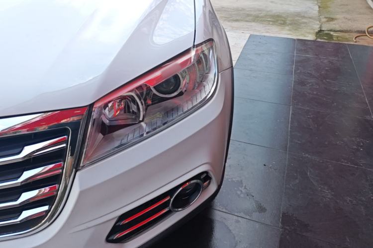 Used Haval H6 2018 Red-Label Sport Edition 1.5T Automatic Two-Wheel Drive Prestige Model Left Front Headlight