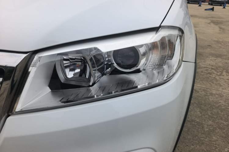 Used Haval H6 2018 Sport Edition 1.5T Automatic Two-Wheel Drive Elite Model China V Standard Left Front Headlight