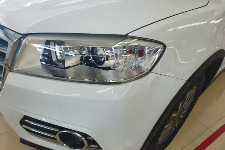 Used Haval H6 2018 Red-Label Sport Edition 1.5T Automatic Two-Wheel Drive Elite Model Left Front Headlight