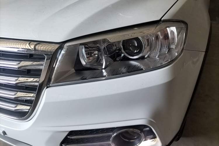 Used Haval H6 2018 Sport Edition 1.5T Manual Two-Wheel Drive Elite Model China V Standard Left Front Headlight