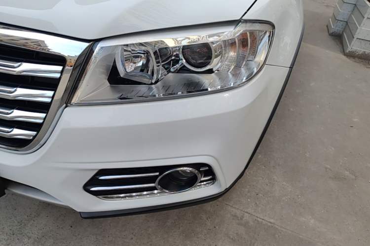 Used Haval H6 2018 Sport Edition 1.5T Manual Two-Wheel Drive Elite Model China V Standard Left Front Headlight