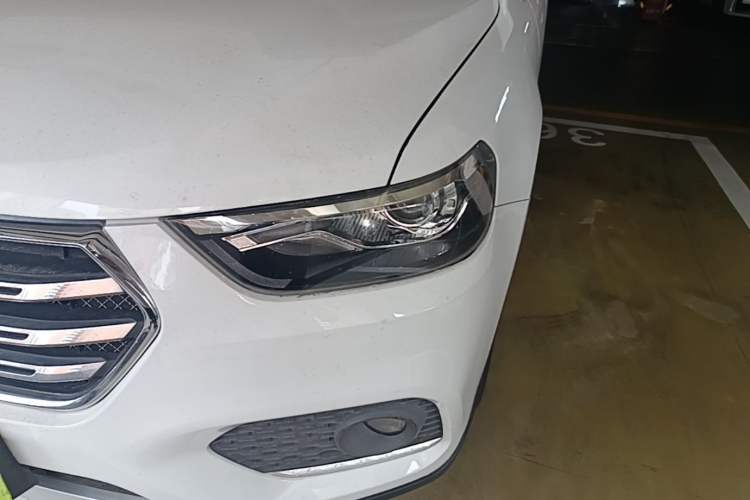 Used Haval H6 2018 Blue Label Sport Edition 1.5T Automatic Two-Wheel Drive Elite Model Left Front Headlight
