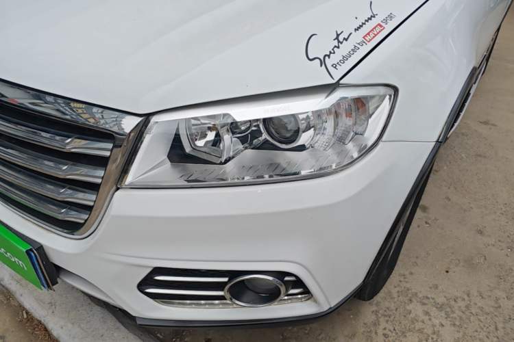 Used Haval H6 2018 Sport Edition 1.5T Automatic Two-Wheel Drive Elite Model China V Standard Left Front Headlight