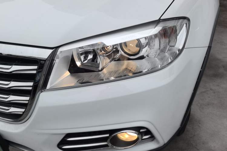 Used Haval H6 2018 Red-Label Sport Edition 1.5T Automatic Two-Wheel Drive Elite Model Left Front Headlight