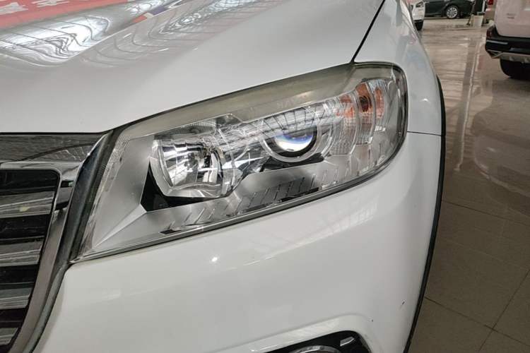 Used Haval H6 2018 Red-Label Sport Edition 1.5T Automatic Two-Wheel Drive Elite Model Left Front Headlight