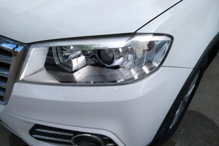 Used Haval H6 2018 Red-Label Sport Edition 1.5T Automatic Two-Wheel Drive Elite Model Left Front Headlight