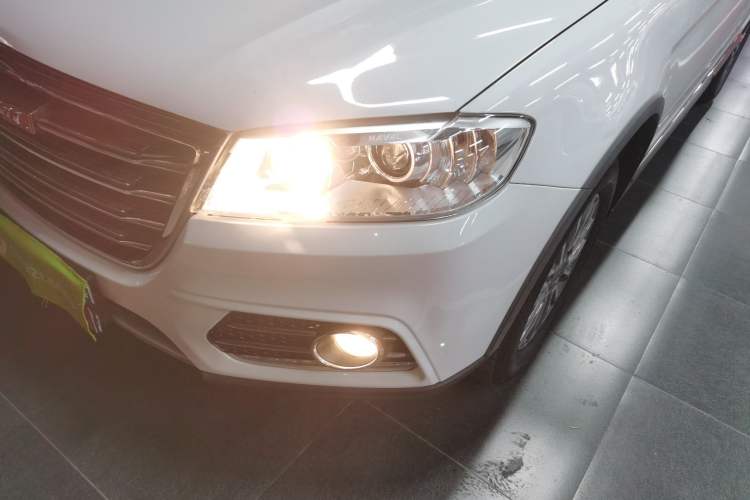 Used Haval H6 2018 Red-Label Sport Edition 1.5T Automatic Two-Wheel Drive Elite Model Left Front Headlight