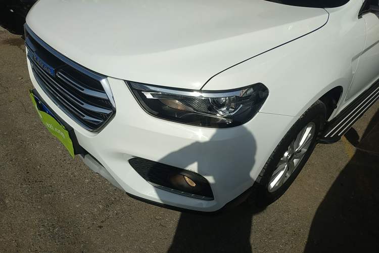 Used Haval H6 2018 Blue Label Sport Edition 1.5T Automatic Two-Wheel Drive Elite Model Left Front Headlight